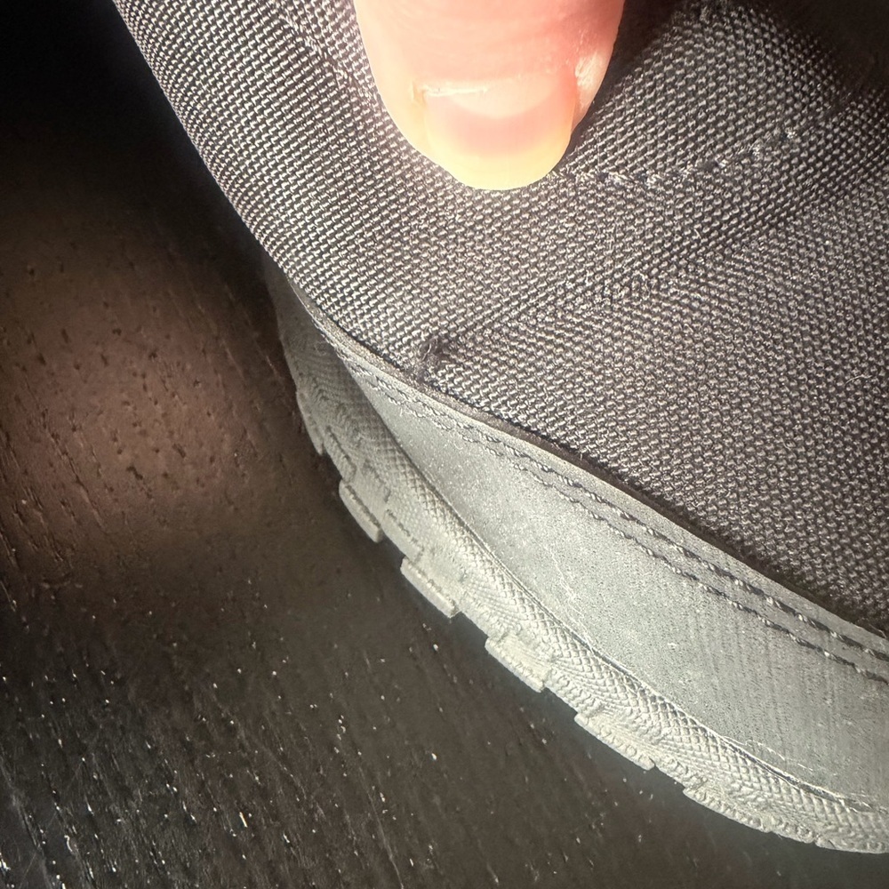 Columbia Men's Black Outdoor Boots - Picture 9 of 15